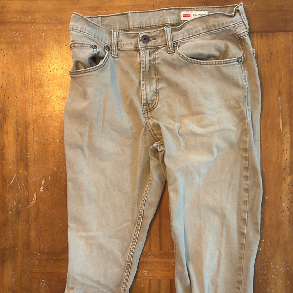 Wrangler Tan Pants 30/32